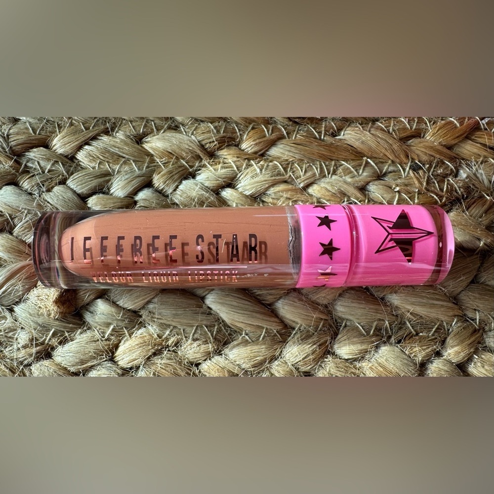 Jeffree Star Cosmetics Velour Liquid Lipstick in Leo Warm Honey Brown Matte - Picture 6 of 7